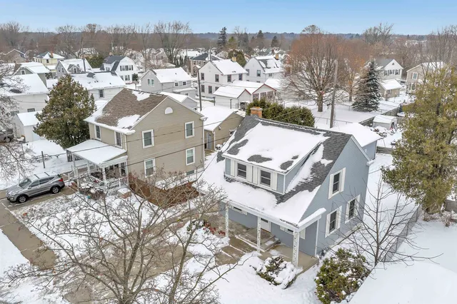$179,000 | 2410 Liberty Place, Manitowoc, WI 54220