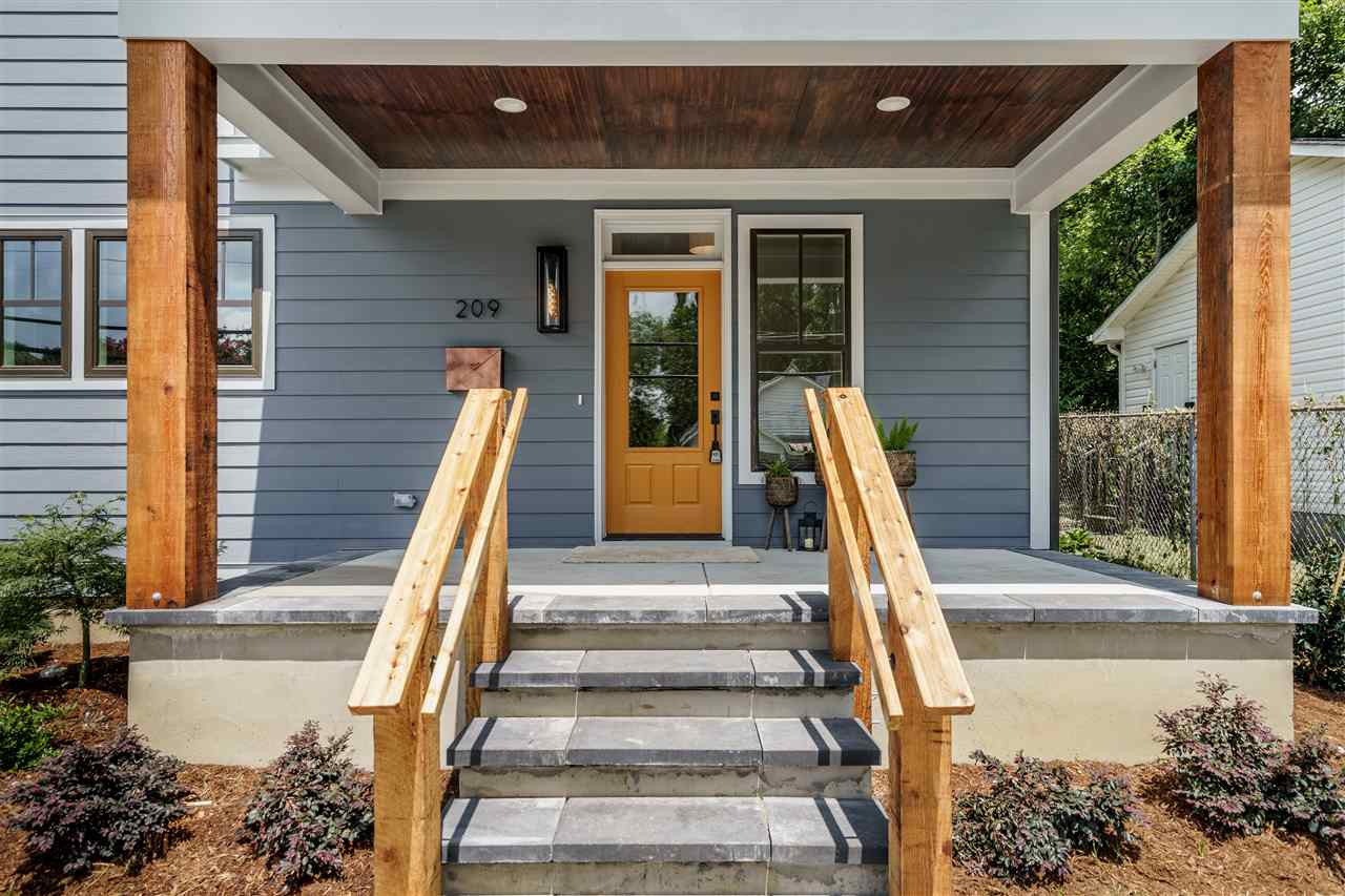 209 East Lee Street Raleigh, NC 27601 - Photo 3 of 11 Photo 3
