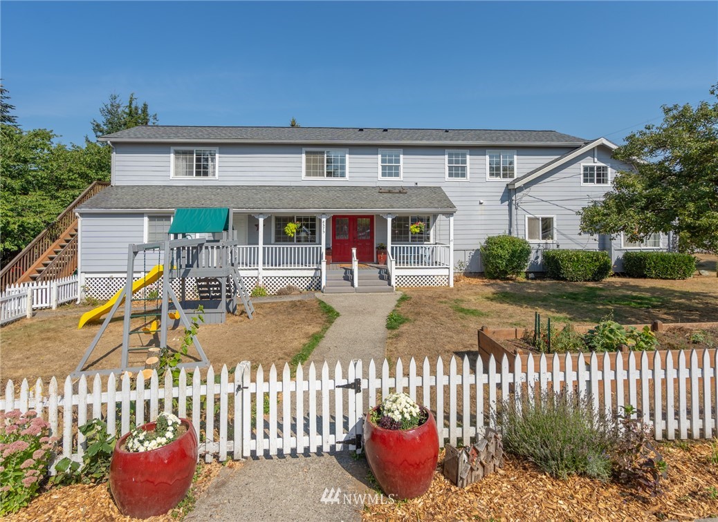 8575 Bender Road Lynden, WA 98264 - Photo 1 of 40 Gallery Image 1