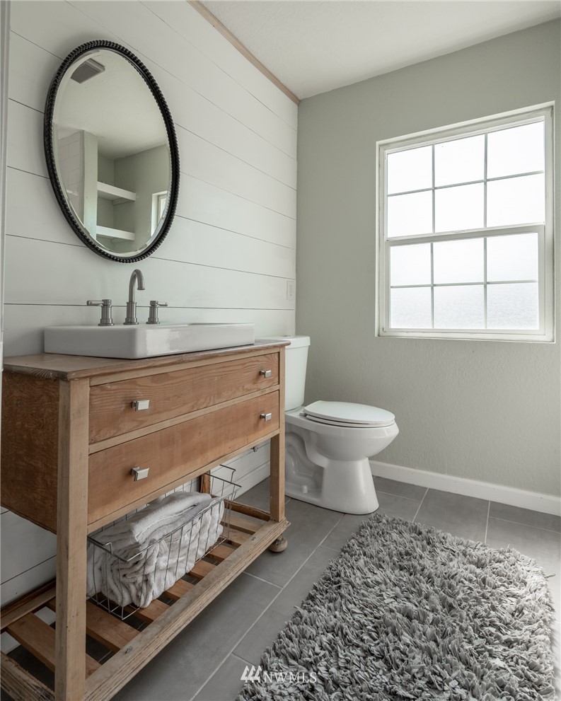 8575 Bender Road Lynden, WA 98264 - Photo 16 of 40 Gallery Image 16
