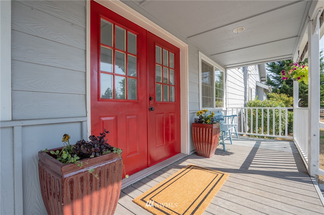 8575 Bender Road Lynden, WA 98264 - Photo 3 of 40 Gallery Image 3