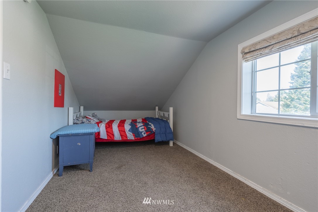 8575 Bender Road Lynden, WA 98264 - Photo 26 of 40 Gallery Image 26