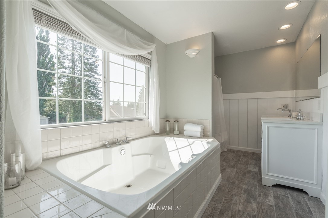8575 Bender Road Lynden, WA 98264 - Photo 33 of 40 Gallery Image 33