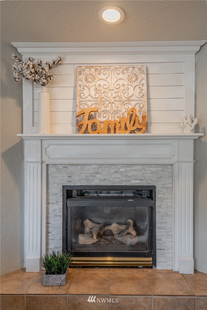 8575 Bender Road Lynden, WA 98264 - Photo 5 of 40 Gallery Image 5