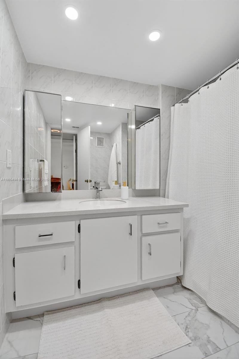 16400 Golf Club Road, Unit 307 Weston, FL 33326 - Photo 17 of 27 Gallery Image 17