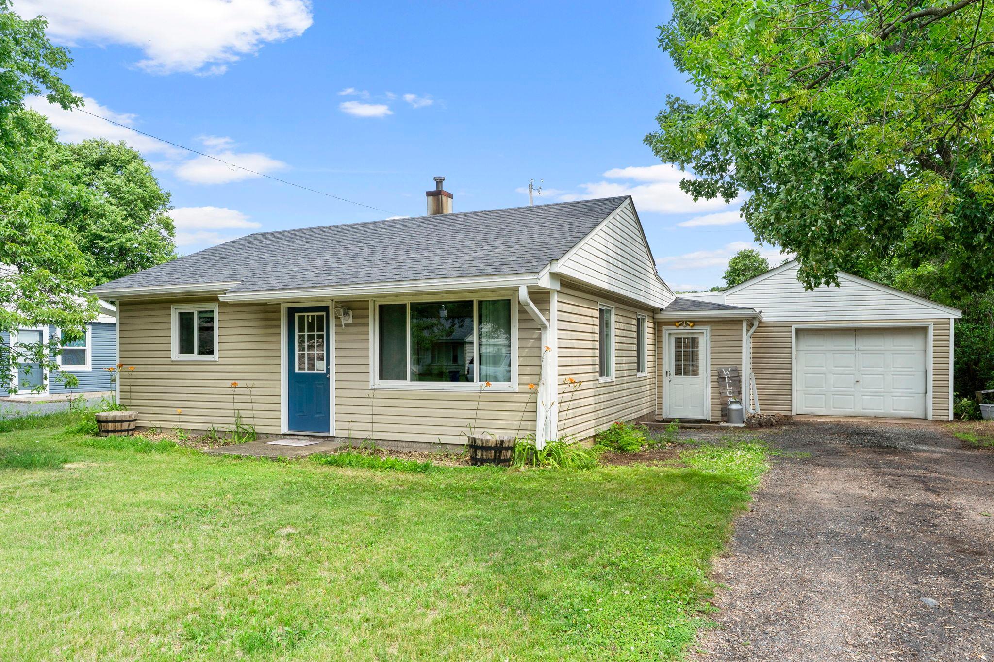 918 Geiger Street Osceola, WI 54020 - Photo 2 of 35
