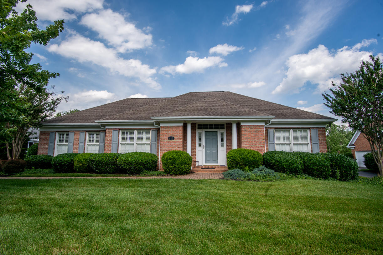 612 Highfield Road Salem, VA 24153 - Photo 1 of 44 _DSC5161