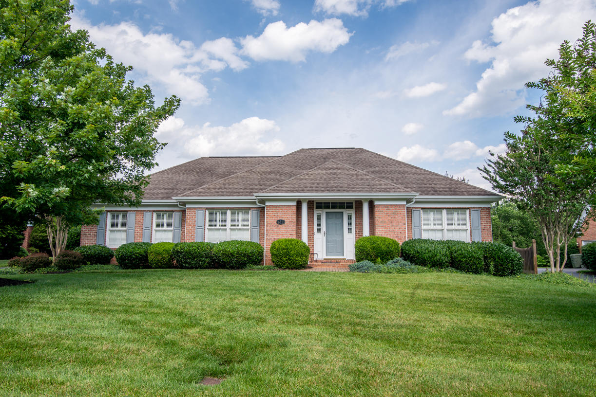 612 Highfield Road Salem, VA 24153 - Photo 4 of 44 _DSC5146