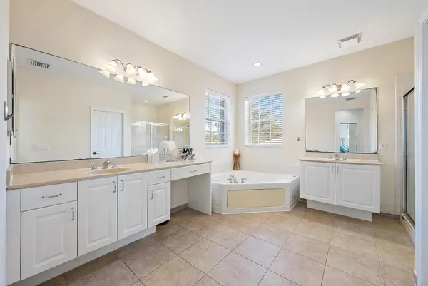 $1,125,000 | 114 Via Santa Cruz, Jupiter, FL 33458