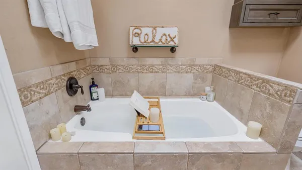 $975,000 | 9201 Brookside Circle, Spring Valley, CA 91977