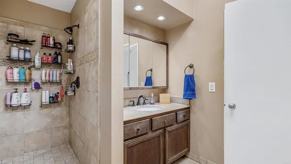 $975,000 | 9201 Brookside Circle, Spring Valley, CA 91977