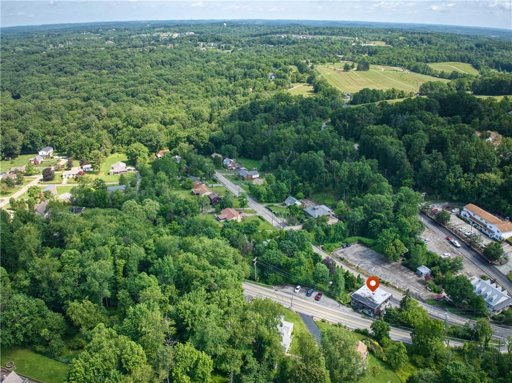 2807 Middle Road Glenshaw, PA 15116 - Photo 12 of 34 an aerial view of residential houses with outdoor space and trees