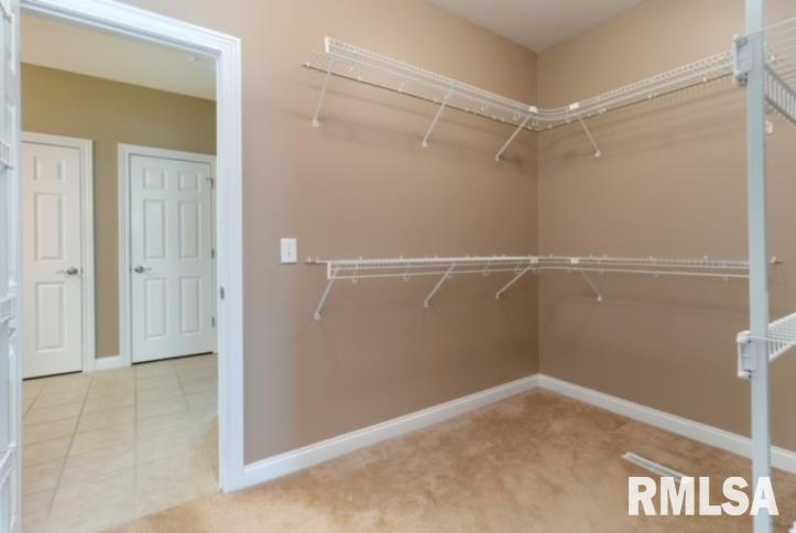 5347 Hugo Road Bettendorf, IA 52722 - Photo 25 of 49 Gallery Image 25
