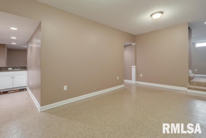 5347 Hugo Road Bettendorf, IA 52722 - Photo 38 of 49 Gallery Image 38