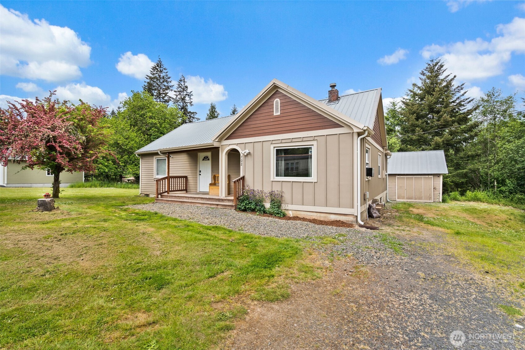 702 King Road Winlock, WA 98596 - Photo 2 of 24