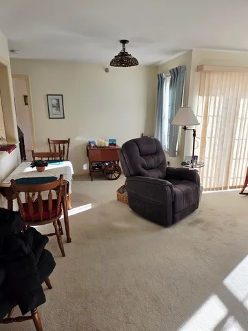 $2,500 | 332 Parkside Road, Unit 17, New London, NH 03257