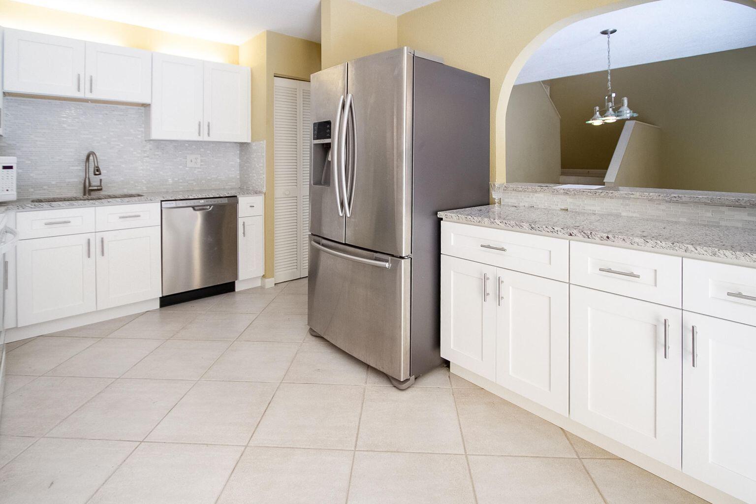 6120 Caliente Lane Boca Raton, FL 33433 - Photo 8 of 36 kitchen 5