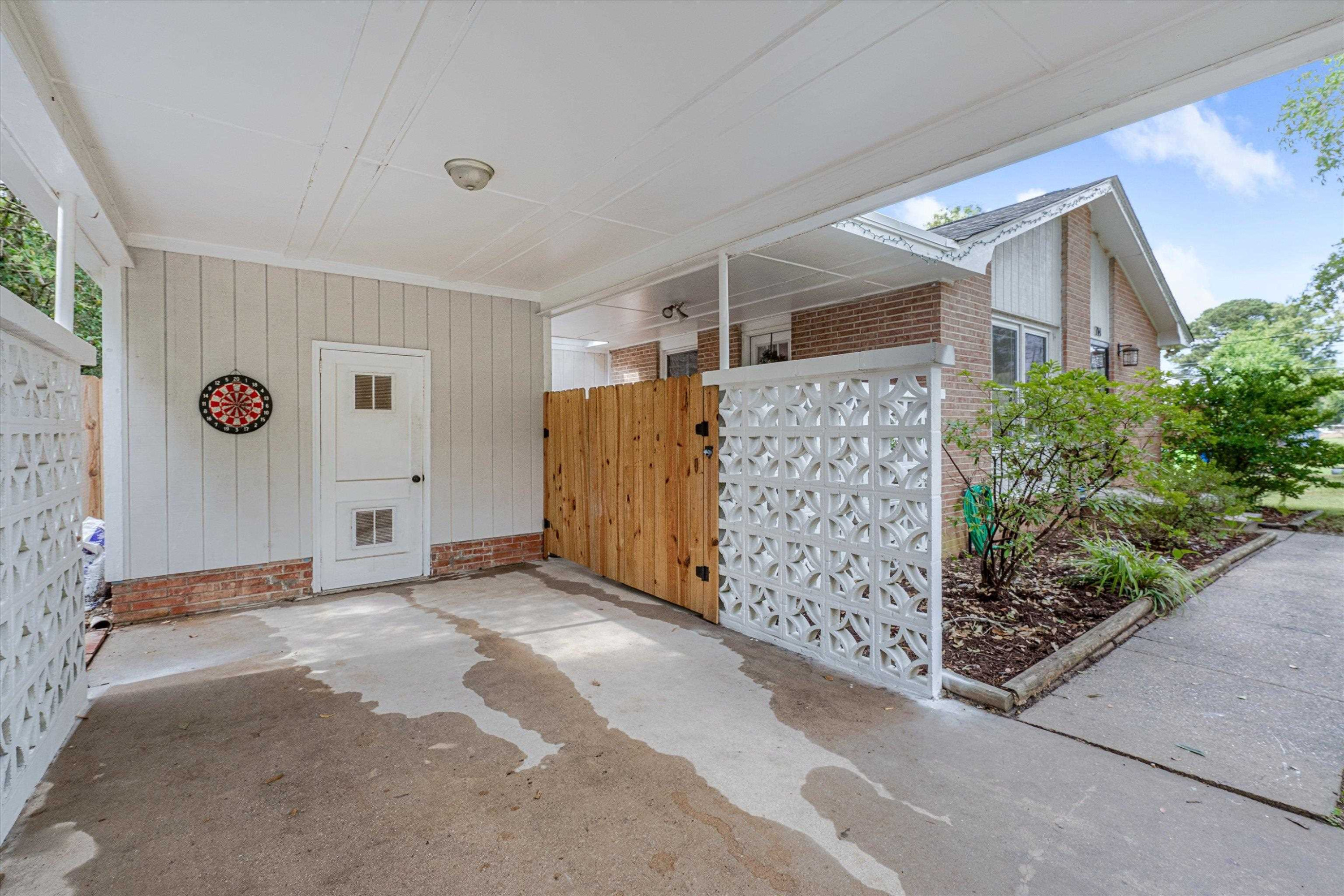 714 Carlisle Street Raleigh, NC 27610 - Photo 3 of 32 Photo 3