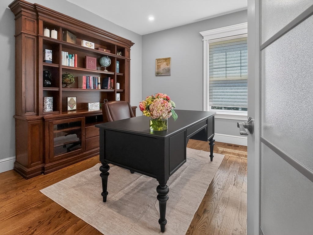 16 Walsh Road Bedford, MA 01730 - Photo 7 of 42
