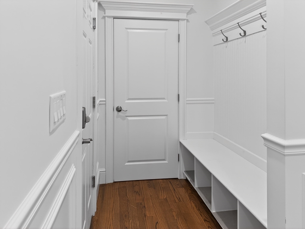 16 Walsh Road Bedford, MA 01730 - Photo 9 of 42