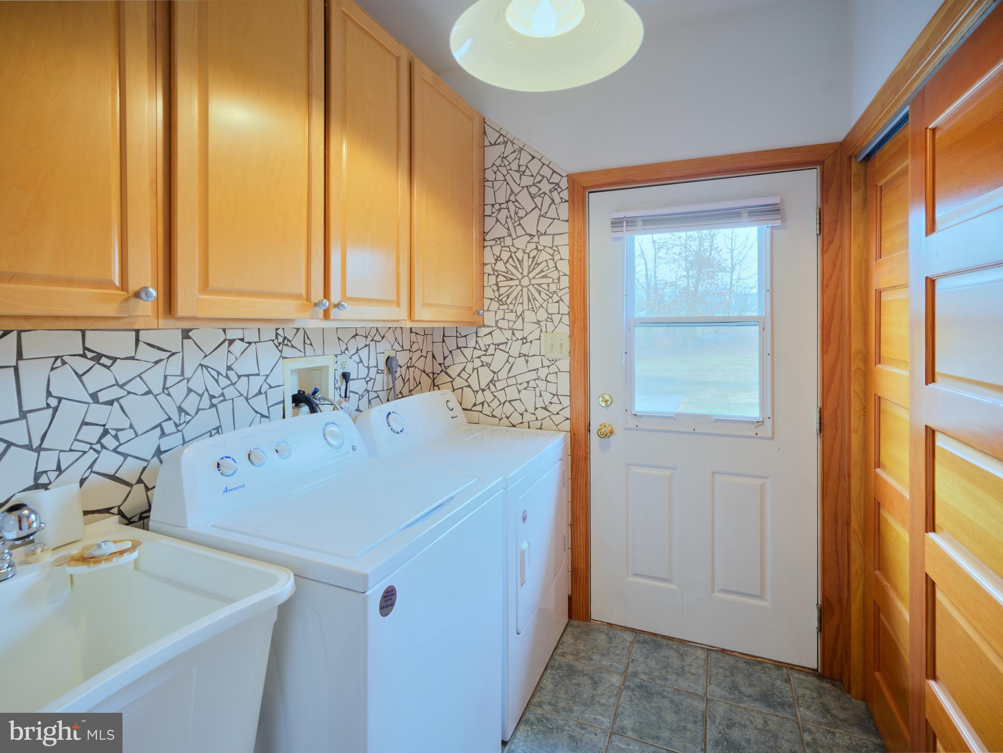 810 Callowhill Road Perkasie, PA 18944 - Photo 17 of 36 a bathroom with a sink and a bathtub