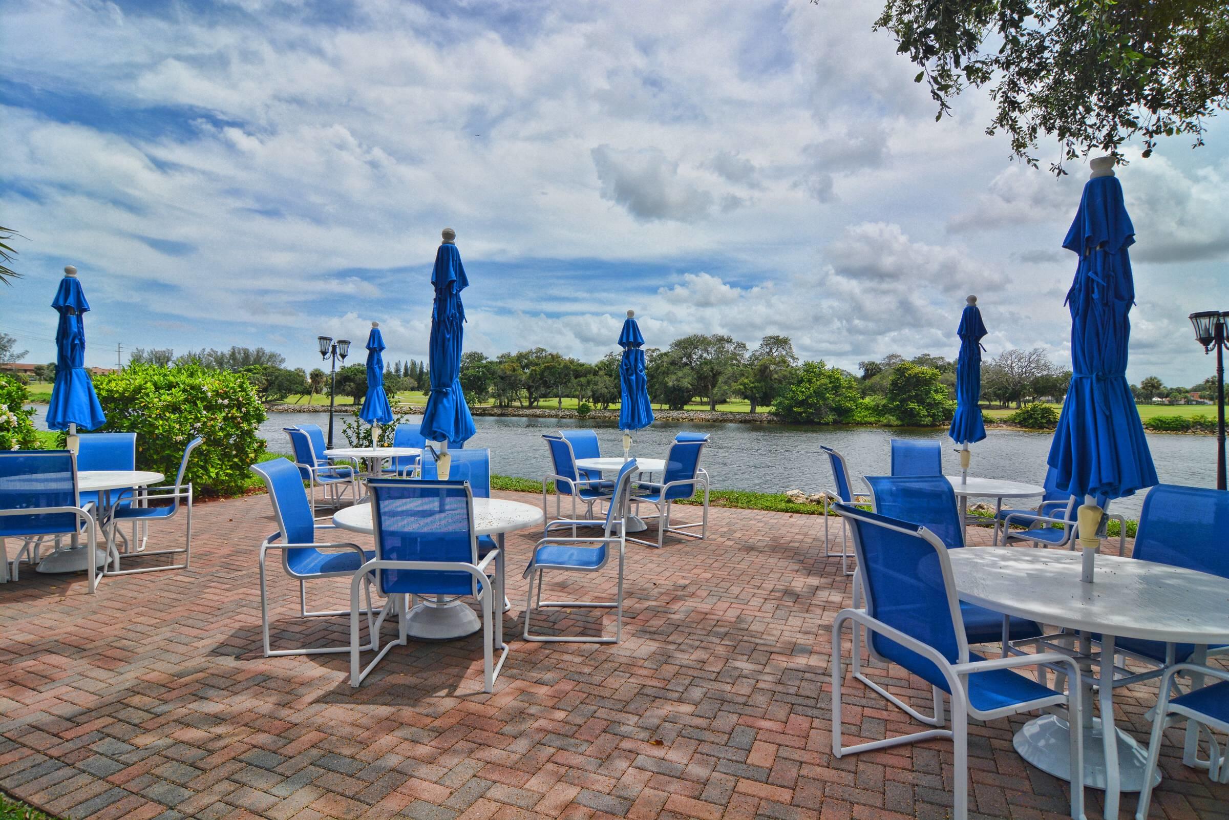336 Golfview Road, Unit PH09 North Palm Beach, FL 33408 - Photo 15 of 26 Grill and Picnic Area