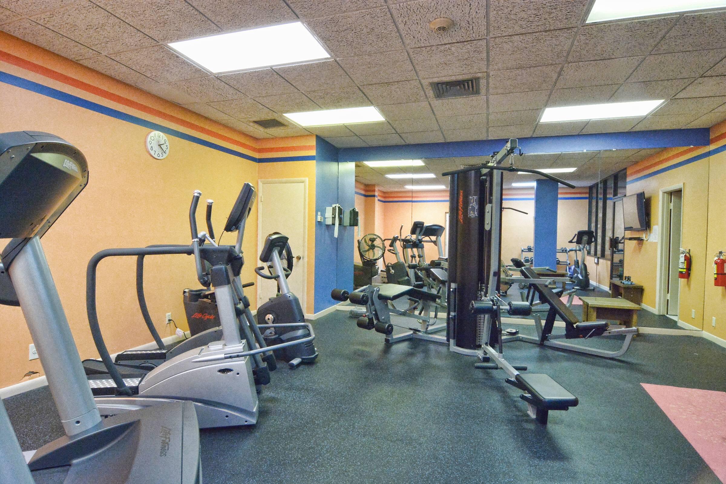 336 Golfview Road, Unit PH09 North Palm Beach, FL 33408 - Photo 19 of 26 Fitness Center