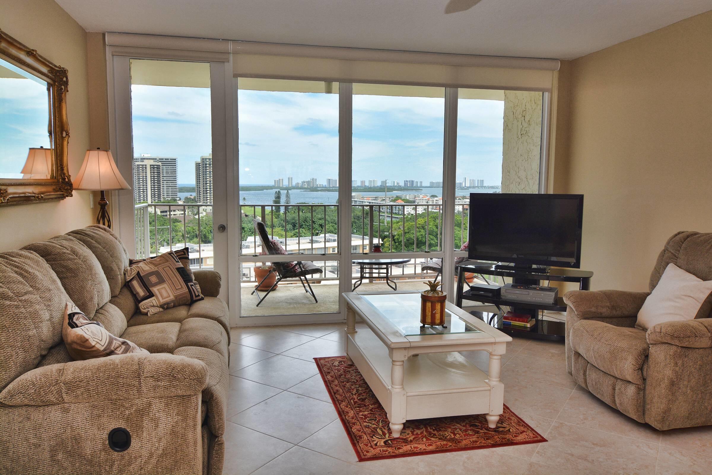 336 Golfview Road, Unit PH09 North Palm Beach, FL 33408 - Photo 2 of 26 Unit PH 9 - Living Room - View