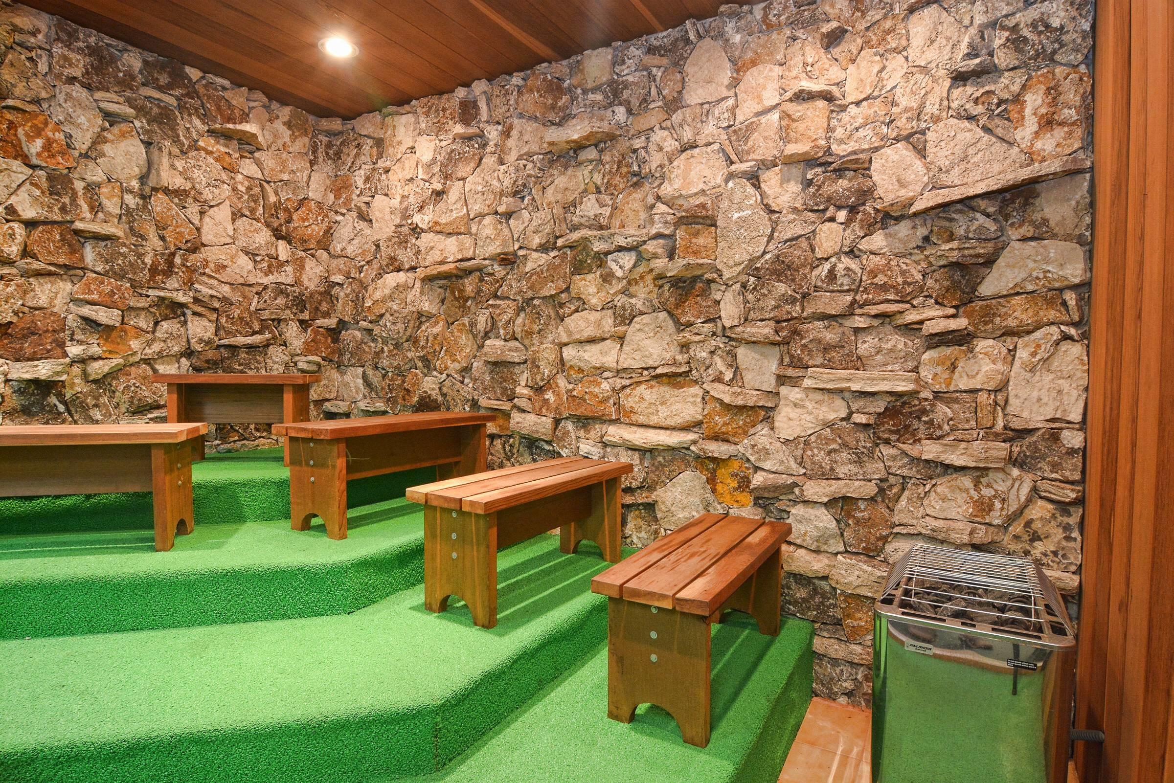 336 Golfview Road, Unit PH09 North Palm Beach, FL 33408 - Photo 23 of 26 Sauna