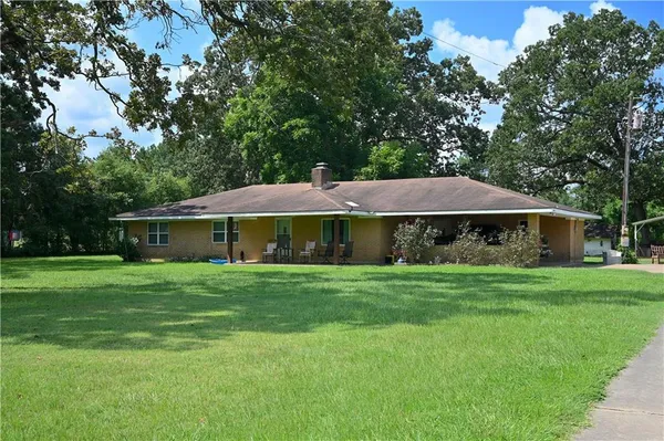 $369,900 | 1025 West Bryant Road, Center Point, LA 71323