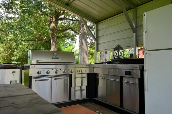 $369,900 | 1025 West Bryant Road, Center Point, LA 71323