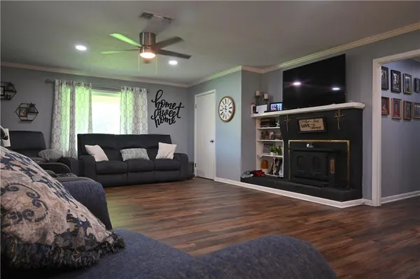 $369,900 | 1025 West Bryant Road, Center Point, LA 71323