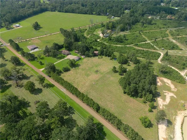 $369,900 | 1025 West Bryant Road, Center Point, LA 71323