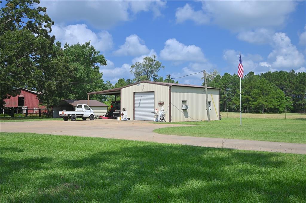 1025 West Bryant Road Center Point, LA 71323 - Photo 9 of 39