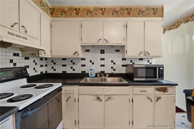 $349,999 | 969 South Goshen Road, Scottsburg, IN 47170