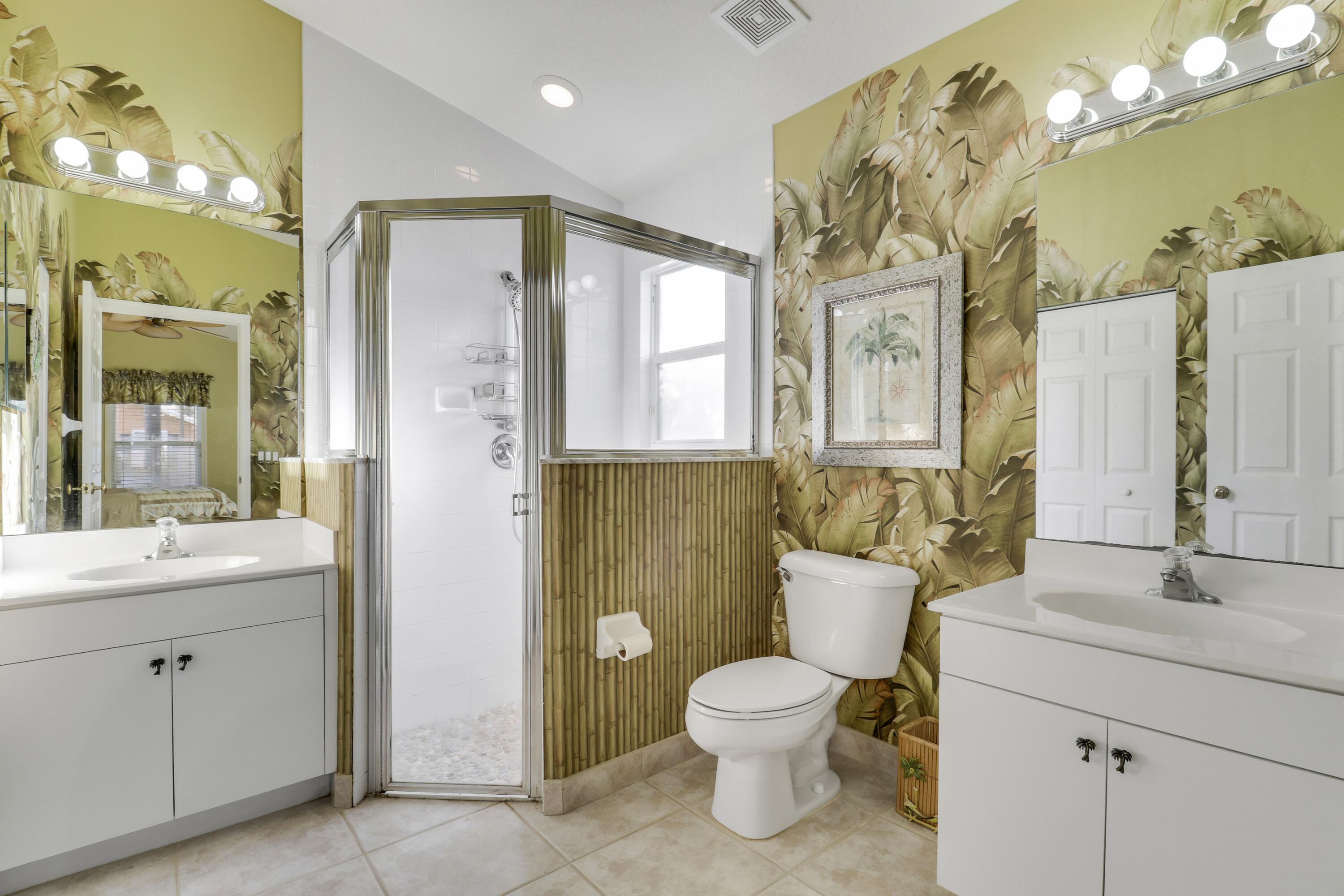 2698 Southwest Versailles Terrace Stuart, FL 34997 - Photo 12 of 38 Primary Ensuite