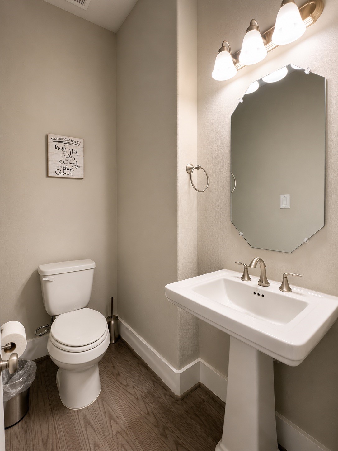 731 Janisch Road Houston, TX 77018 - Photo 18 of 19 1/2 bath available on the second floor so guest don't have to use the primary when they're upstairs!