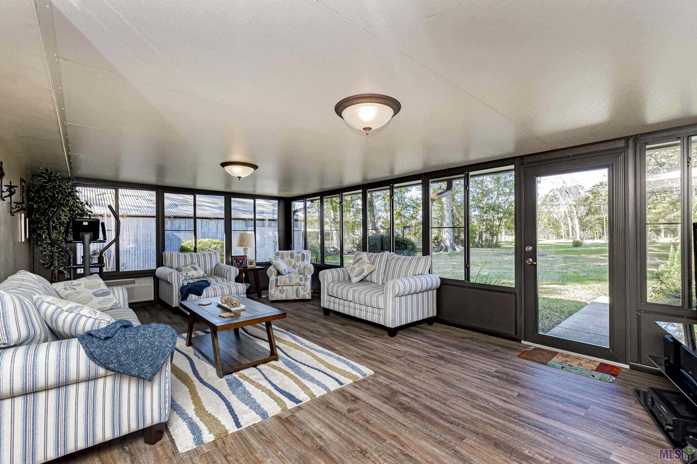 11141 Stringer Bridge Road St. Amant, LA 70774 - Photo 12 of 23 Gallery Image 12