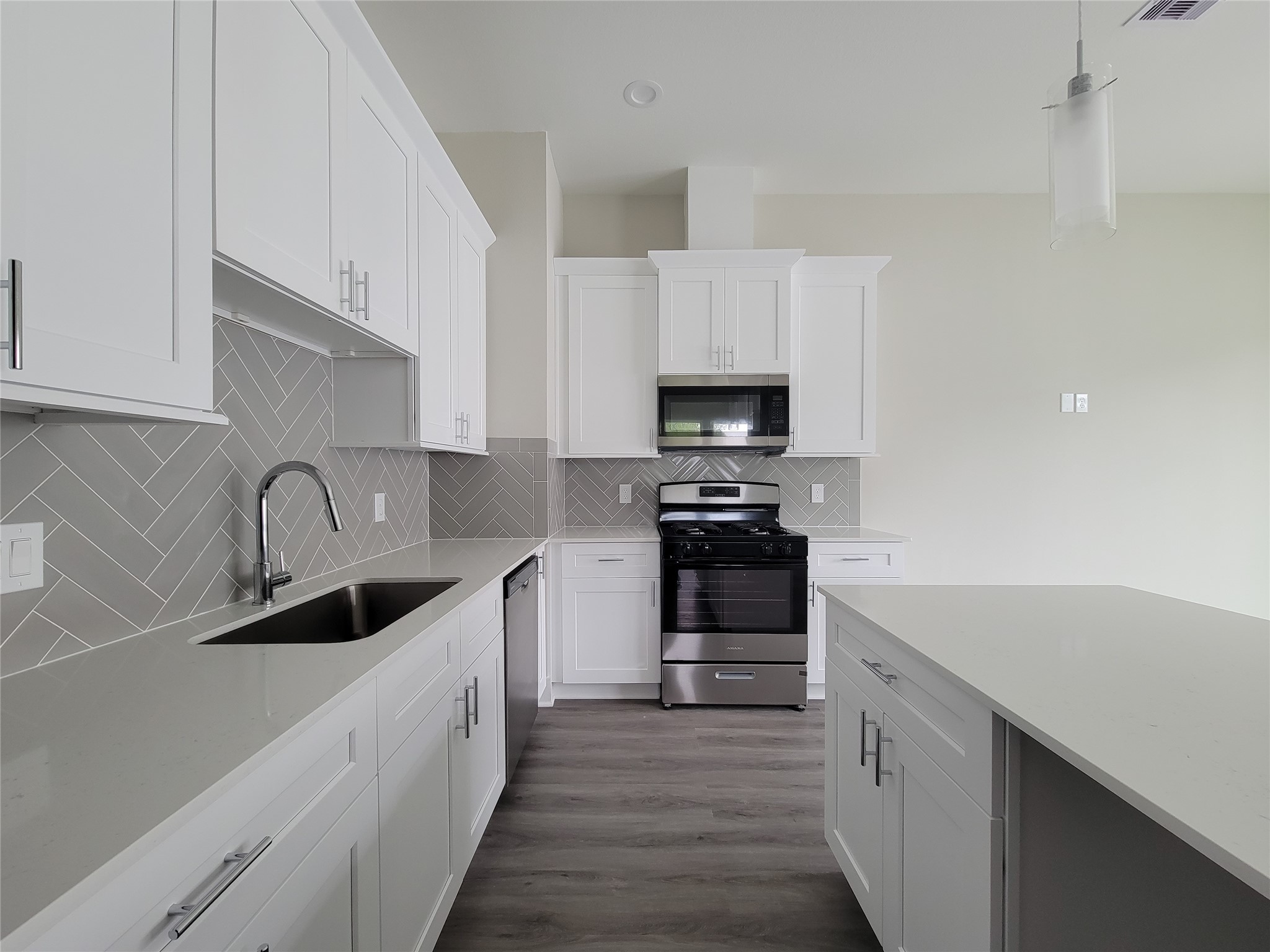 8316 Curry Road, Unit A Houston, TX 77093 - Photo 28 of 47 Gallery Image 28