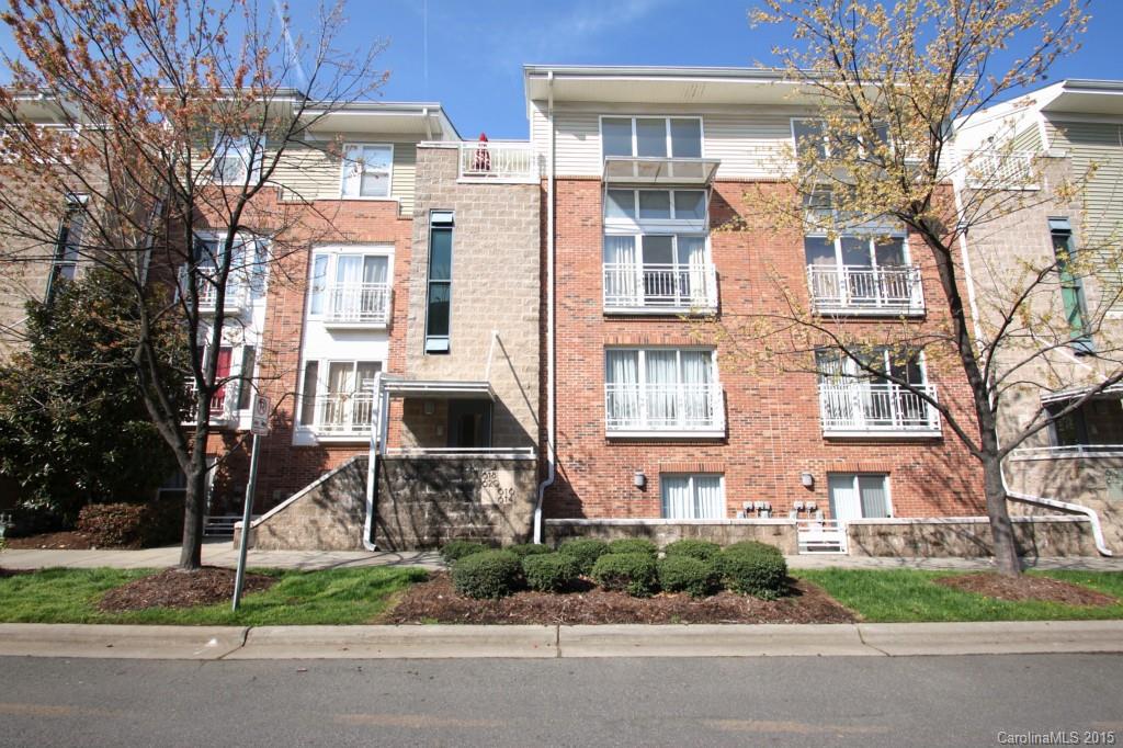 616 Raphael Place, Unit 616 Charlotte, NC 28205 - Photo 1 of 23