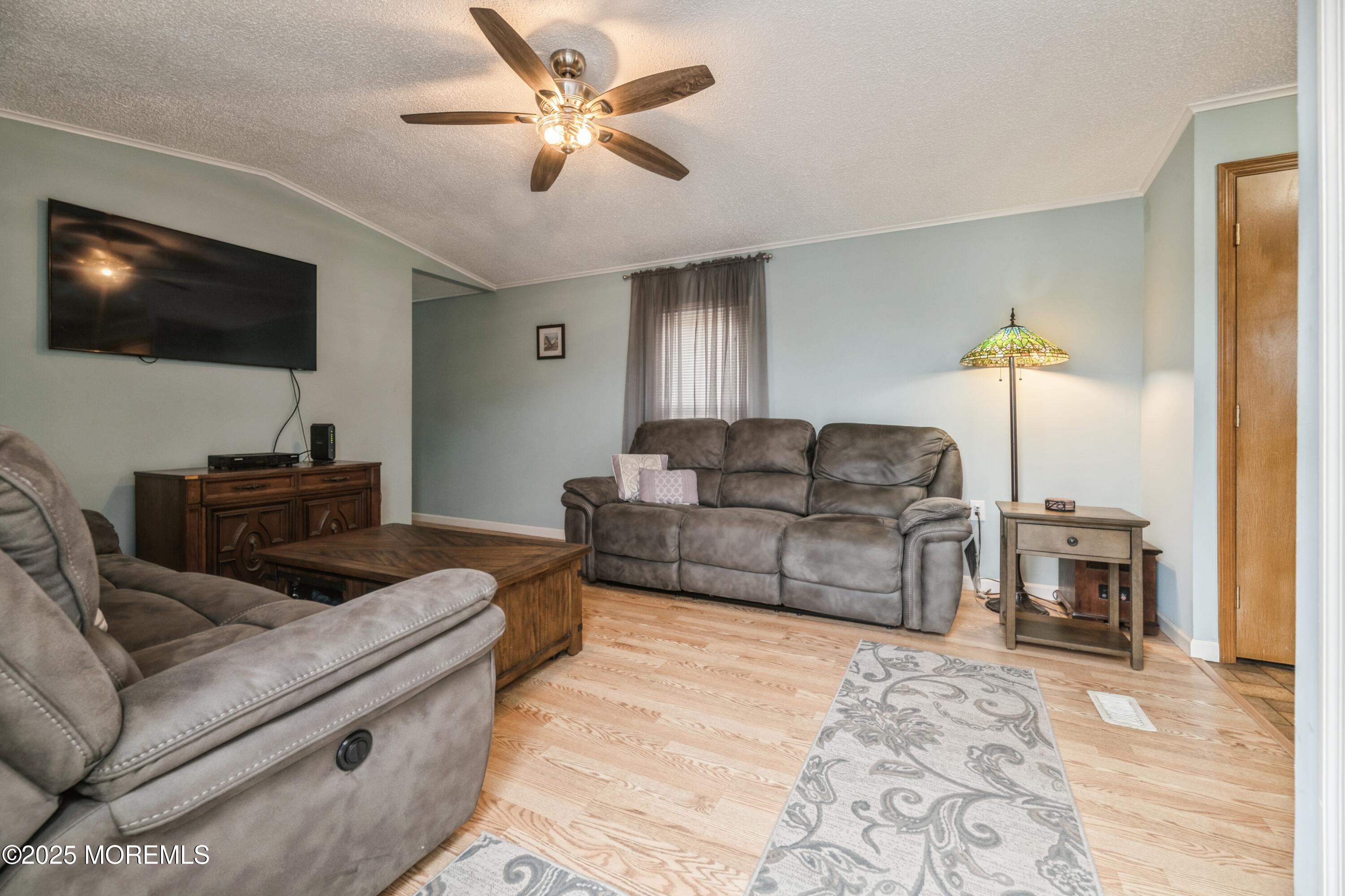 52 Ruffian Way Howell, NJ 07731 - Photo 8 of 24 03_52RuffianWay_2005_HiRes