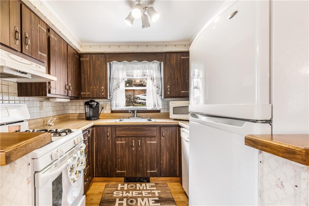 2414 Mt Troy Road Pittsburgh, PA 15212 - Photo 6 of 25 Gallery Image 6