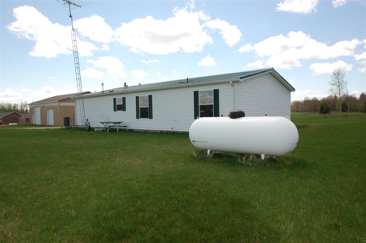 1415 Brick Road West Branch, MI 48661 - Photo 28 of 37 1846296-27.JPG