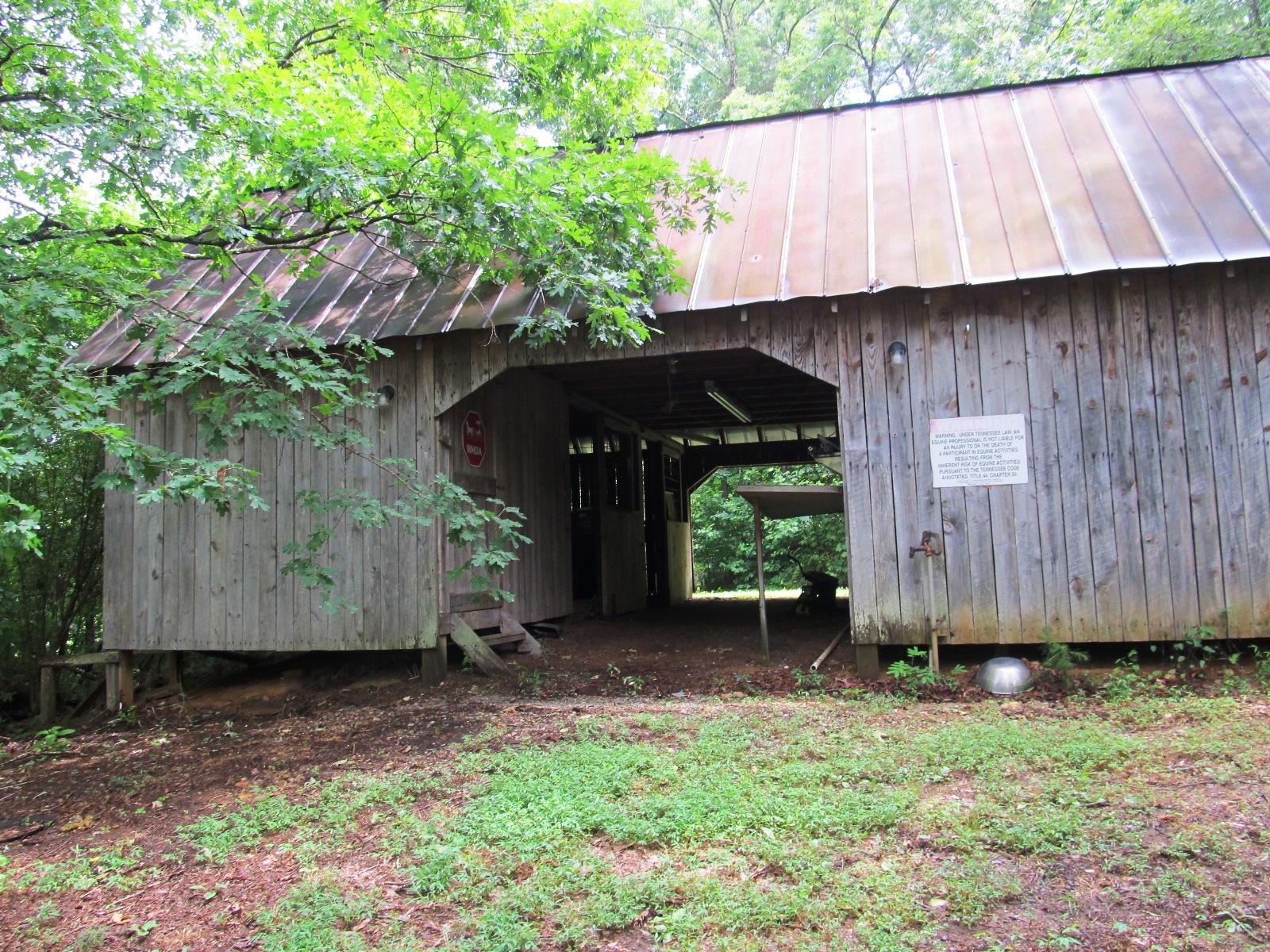 3490 Glendale Community Road Greenback, TN 37742 - Photo 30 of 34 Barn Entrance