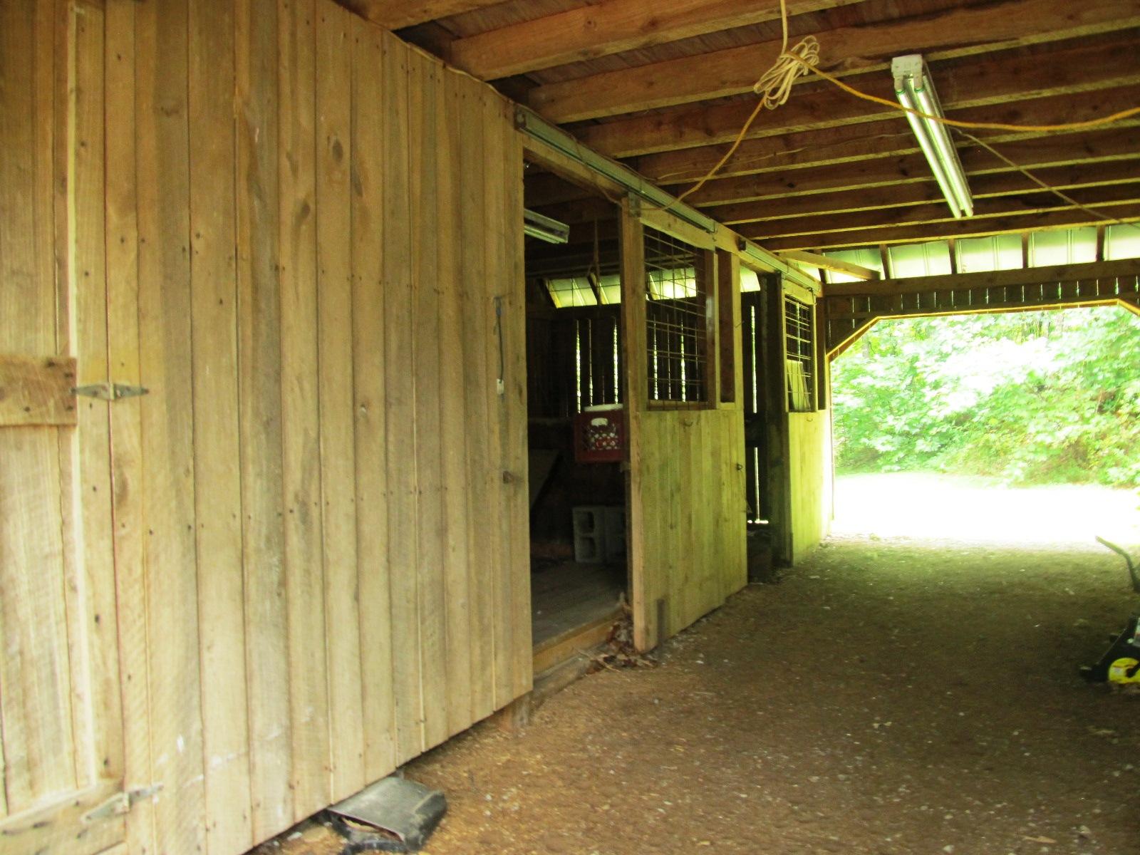 3490 Glendale Community Road Greenback, TN 37742 - Photo 31 of 34 Horse Stalls