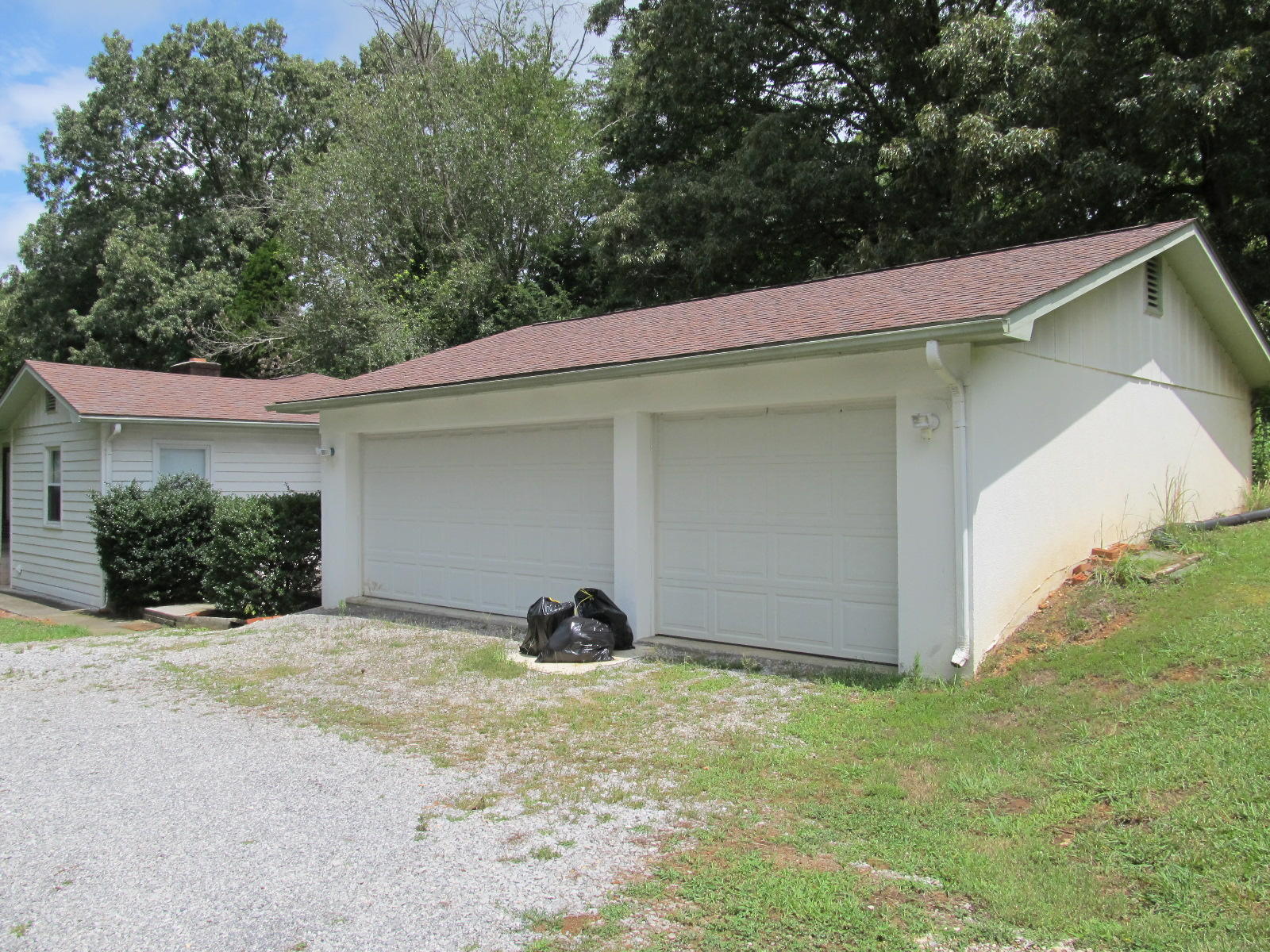 3490 Glendale Community Road Greenback, TN 37742 - Photo 34 of 34 3-Car Garage