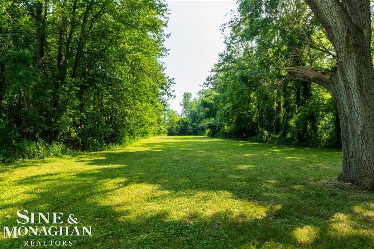 3841 Ravenswood Road Marysville, MI 48040 - Photo 40 of 41 50184555-8dc095a1-b0ac-4c50-8d39-be1bdf89ffd7.JPG