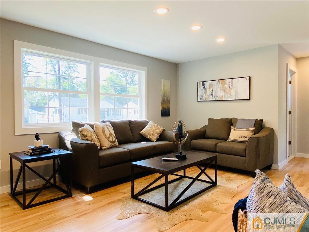 21 Willow Road Metuchen, NJ 08840 - Photo 7 of 19 Gallery Image 7