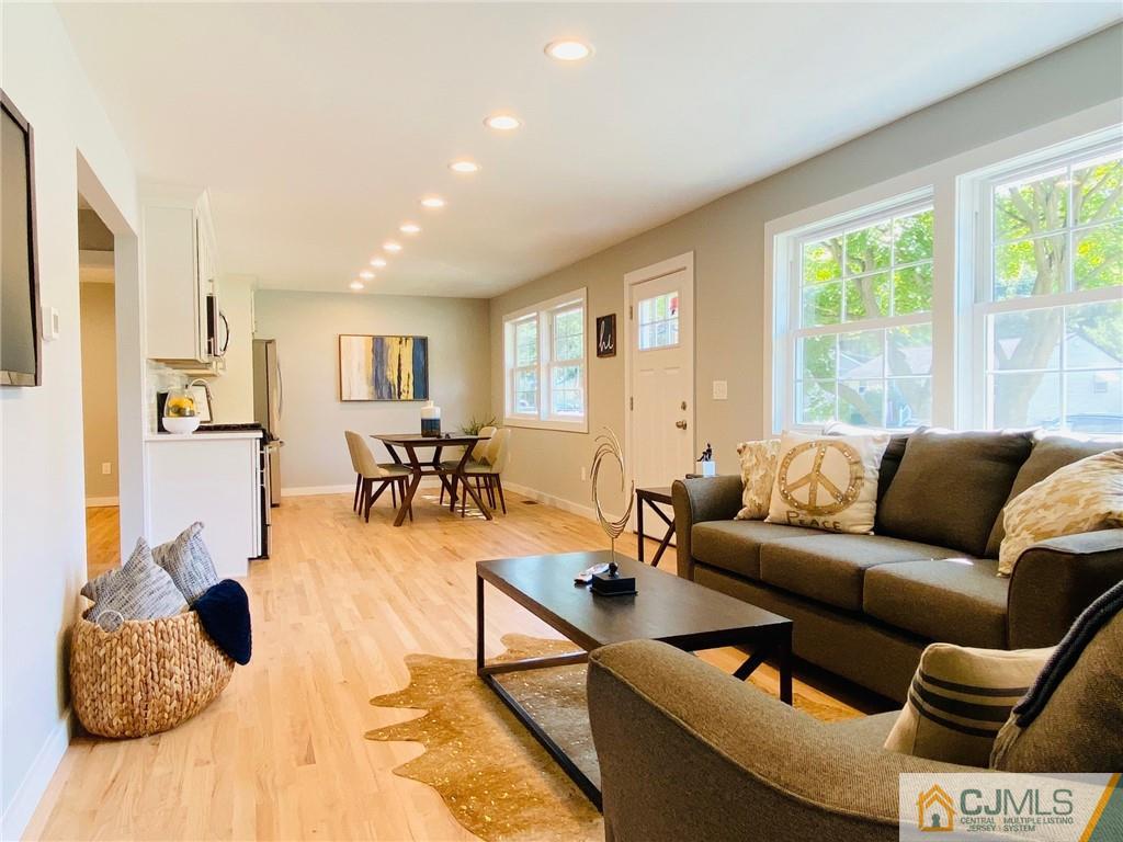 21 Willow Road Metuchen, NJ 08840 - Photo 9 of 19 Gallery Image 9