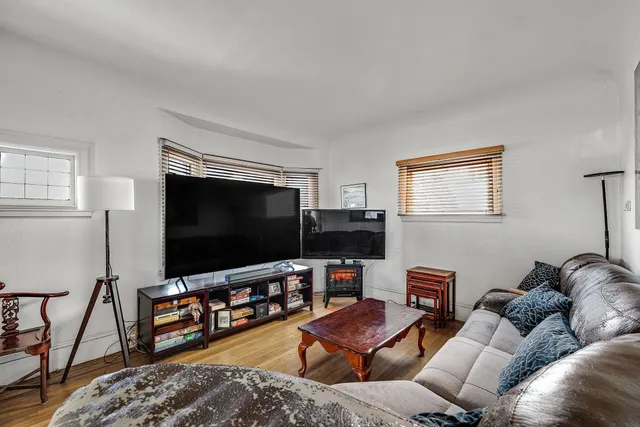 $1,375,000 | 976 Park Street, Alameda, CA 94501